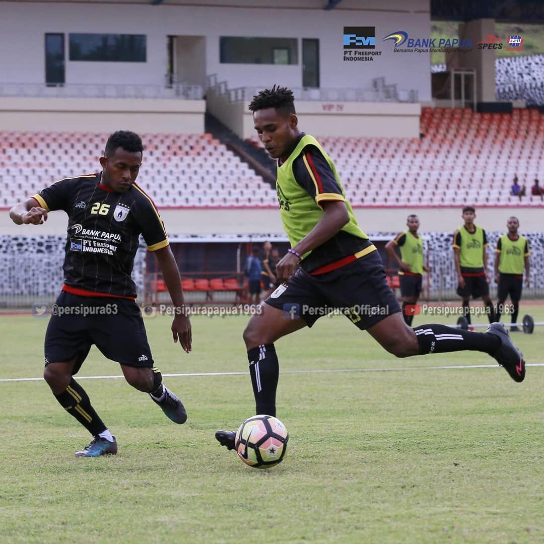 Preview Persipura Vs Persija: Dilarang Membuang Poin!