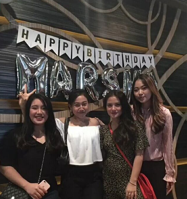 9 Potret Kejutan Ulang Tahun ke-22 Marsha Aruan, El So Sweet Deh!