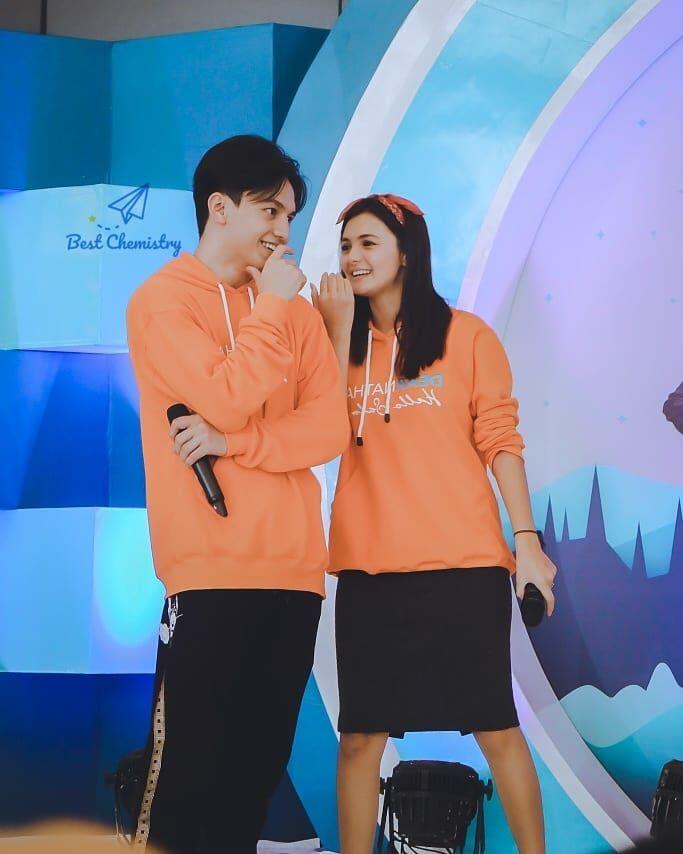 Main Film Bareng Terus, 10 Potret Manis Jefri Nichol dan Amanda Rawles
