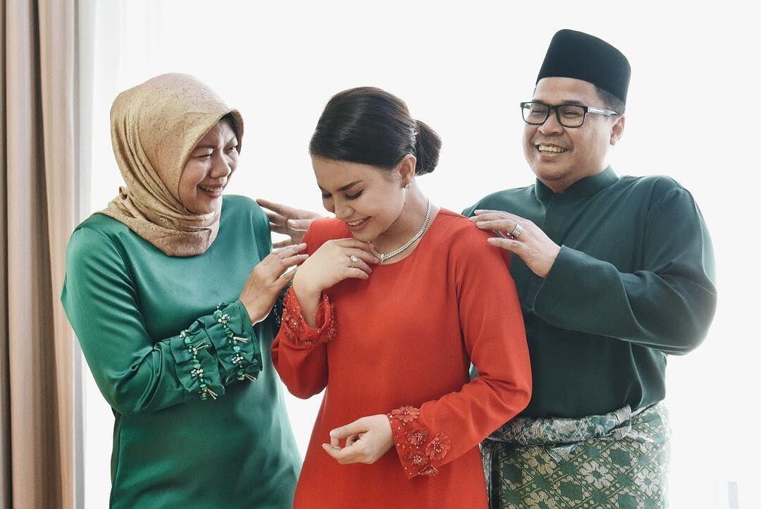 10 Potret Anggun Rossa Dapat Penghargaan Jadi Dato Sri di Malaysia