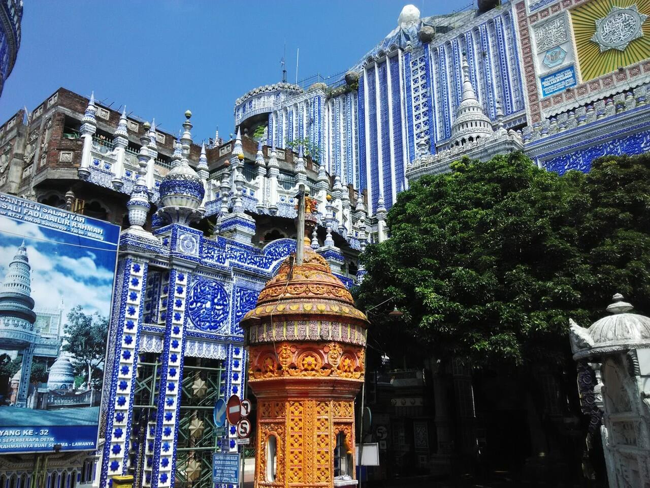 Masjid-masjid di Indonesia dengan Arsitektur Unik