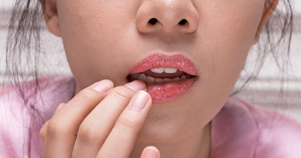 Bahan Sederhana Di Rumah Ini Bisa Membuat Bibir Kembali Cerah Merona