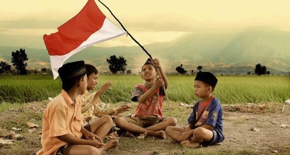 SUMPAH PEMUDA Adalah "LONCENG" Bangsa Ini Untuk Terus Bersatu Membangun Negeri!