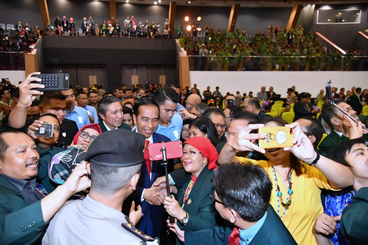 Presiden: Pemerintah Kaji Opsi Penyelesaian Defisit BPJS Kesehatan
