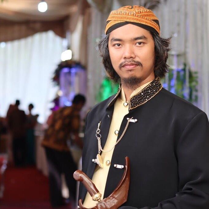 5 Seleb Cowok yang Hobi Banget Bikin Ngakak di Instagram, Humoris!