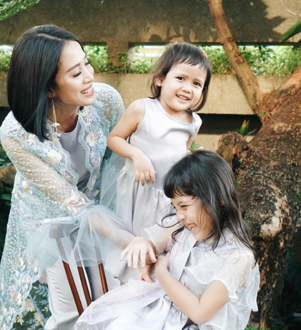 Manis dan Kece, Intip 9 Potret Fanny Fabriana saat Babymoon di Bali