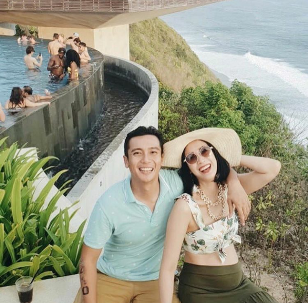 Manis dan Kece, Intip 9 Potret Fanny Fabriana saat Babymoon di Bali