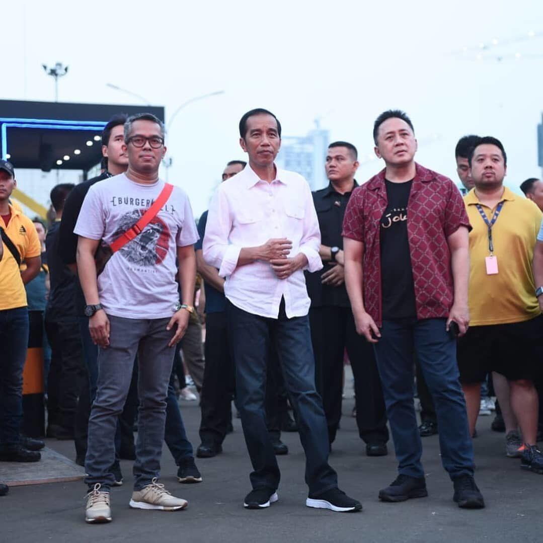 Hobi Jokowi Belanja Produk Lokal, Mulai dari Jaket Hingga Motor