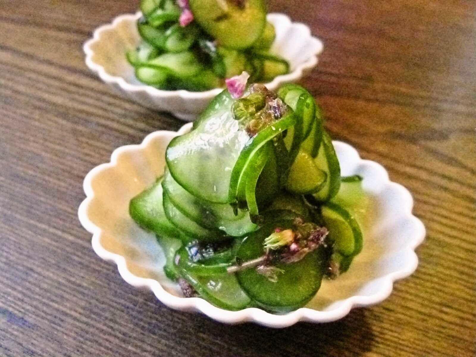 Mirip Gado-gado, Ini Dia 9 Salad dari Penjuru Dunia yang Enak Banget!