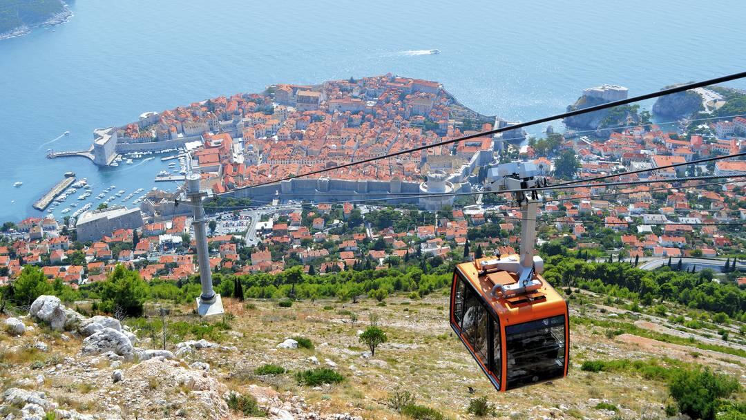 7 Gondola Tertinggi di Dunia, Bisa buat Melamar Pasangan Nih!