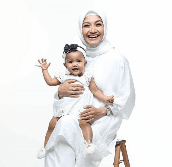 Stop Jadi Presenter, 10 Potret Tina Talisa Sibuk Bisnis Hingga Nyaleg