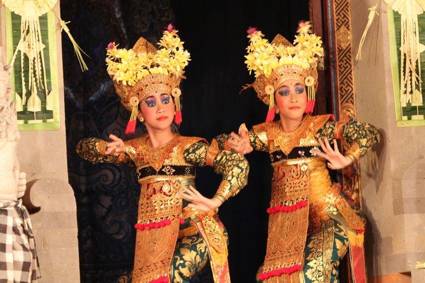Pernah Lihat 5 Atraksi Tari Ini di Bali? Ternyata Ada Filosofinya Lho