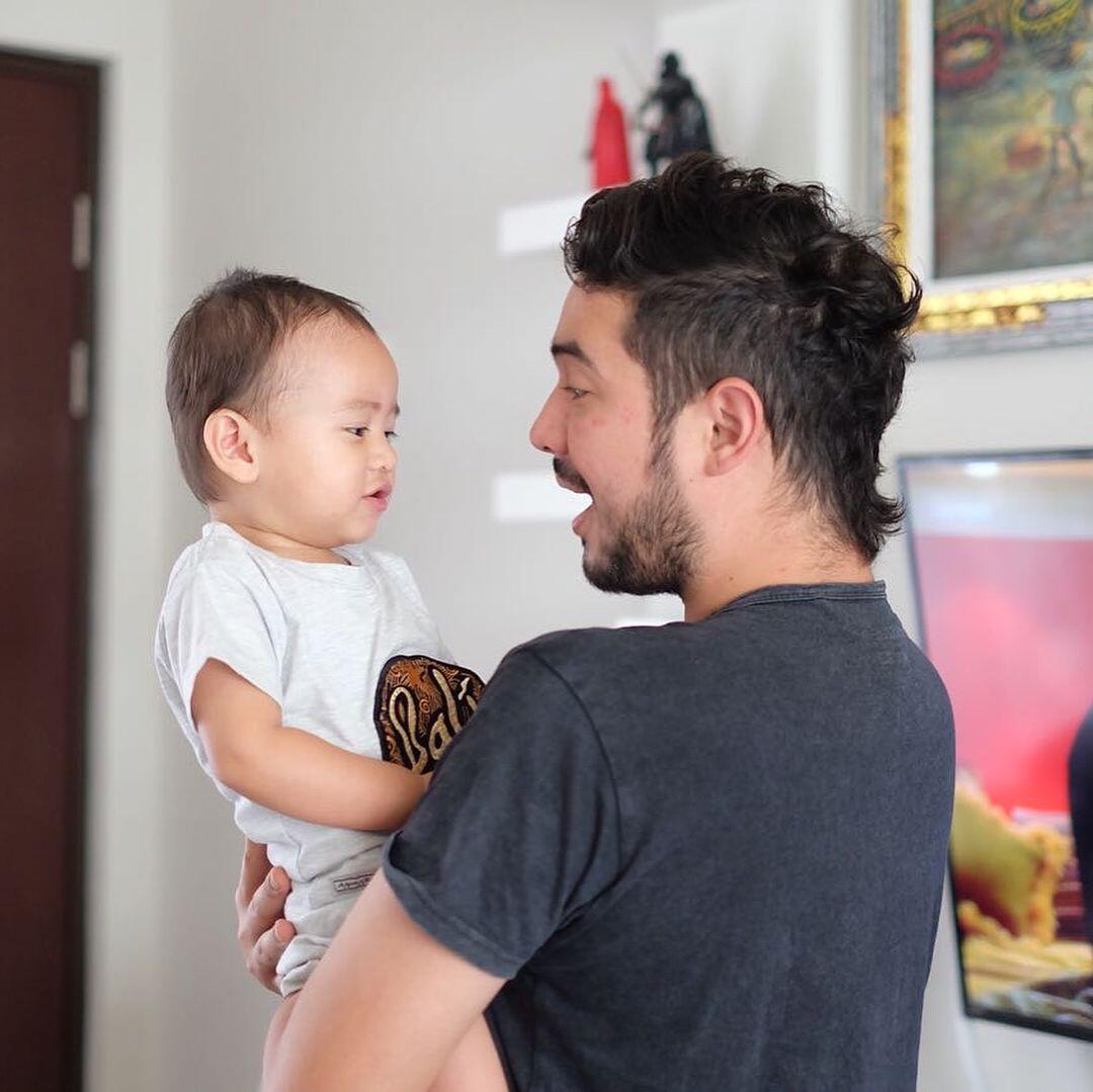 10 Potret Terbaru Anak Lulu Tobing di Tersanjung, Sudah Jadi Papa Muda