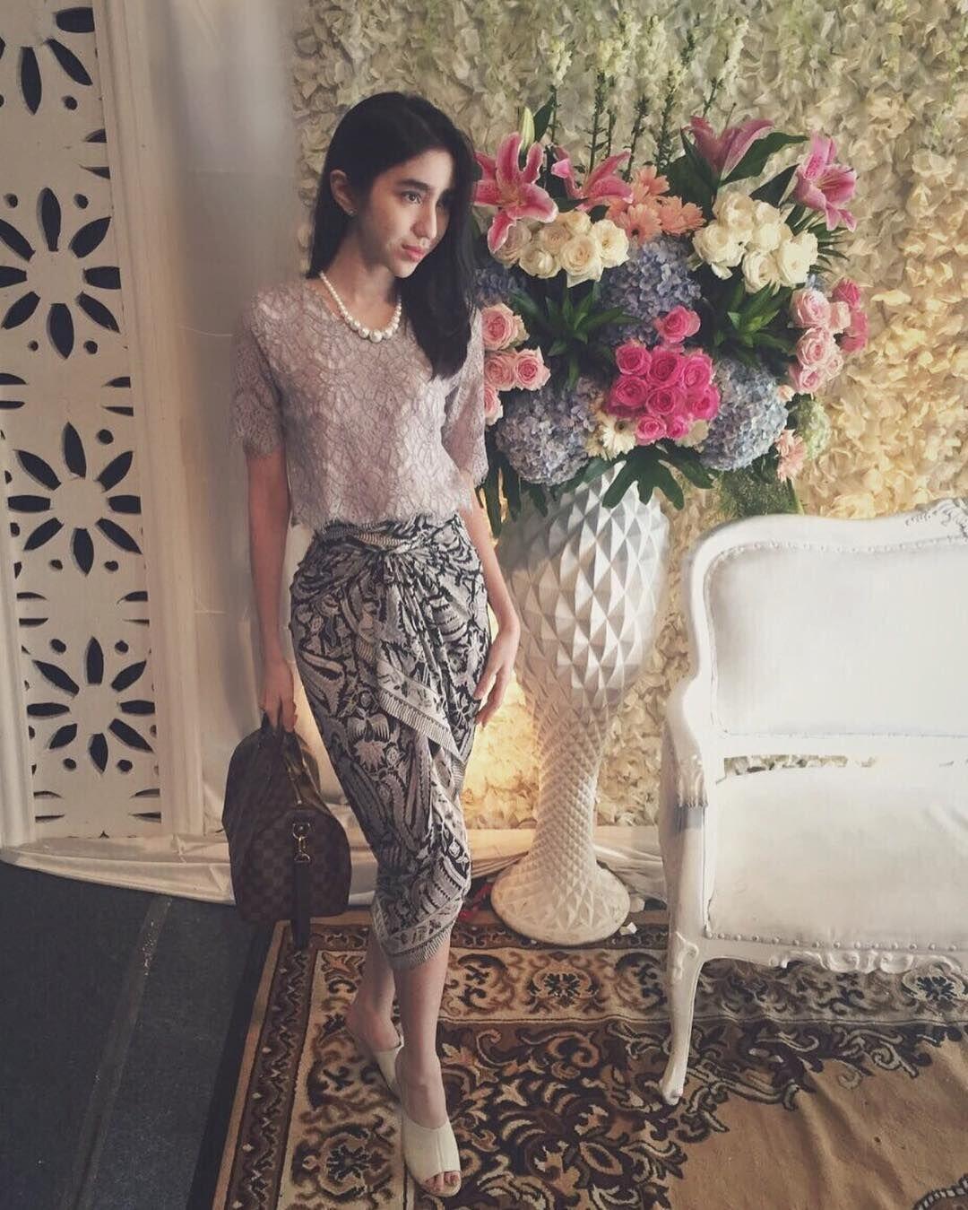 10 Gaya Nadia Purwoko Pakai Baju Etnik, Bukti Cinta Indonesia Banget!