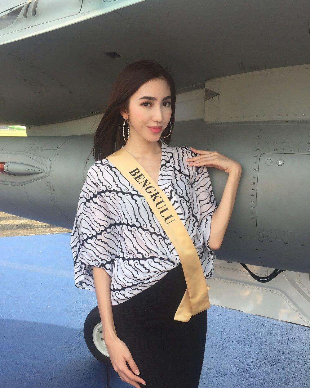 10 Gaya Nadia Purwoko Pakai Baju Etnik, Bukti Cinta Indonesia Banget!