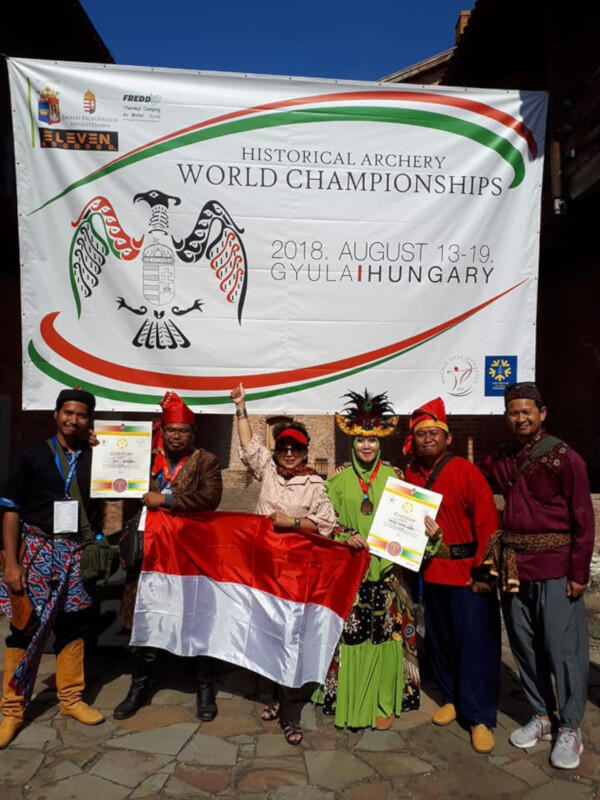Mereka yang Berjuang untuk Populerkan Horseback Archery