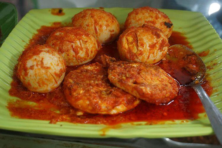10 Makanan yang Pasti Dijual di Warteg, Bikin Lapar! 