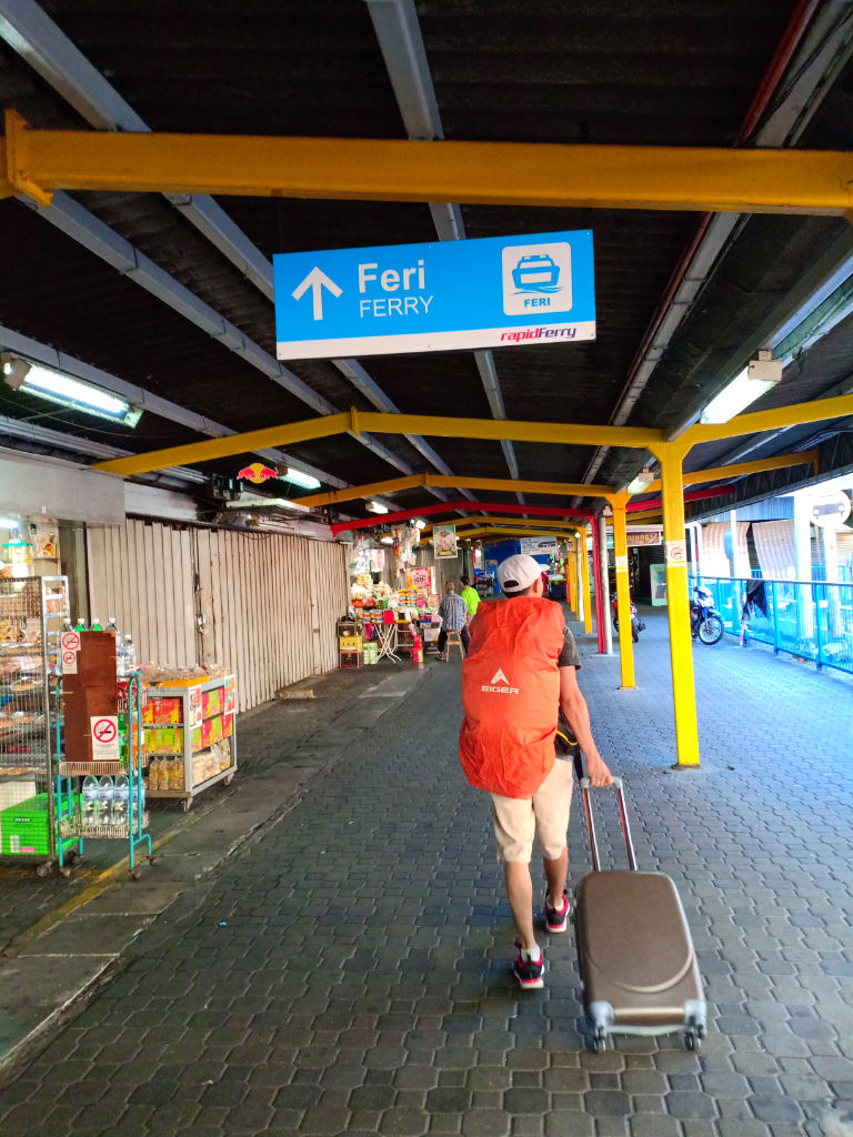 Backpacker Couple Penang - Krabi (PhiPhi Island)