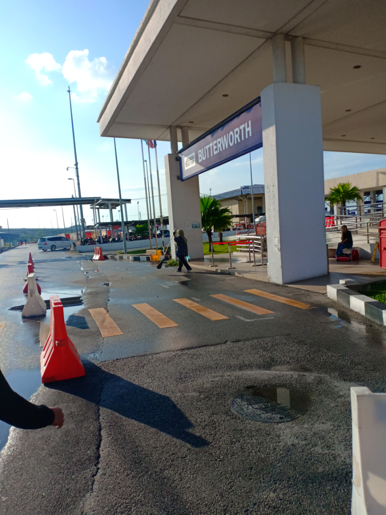 Backpacker Couple Penang - Krabi (PhiPhi Island)