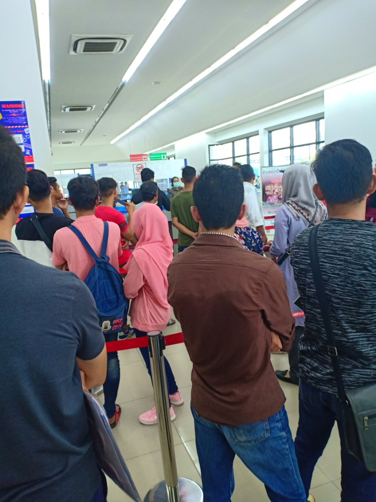 Backpacker Couple Penang - Krabi (PhiPhi Island)
