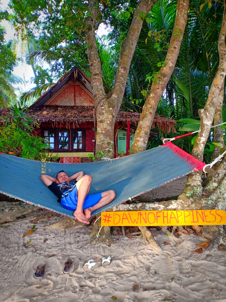 Backpacker Couple Penang - Krabi (PhiPhi Island)