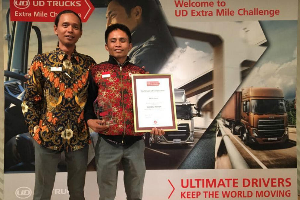 Keren Bro.. Pria Asal Indonesia Ini Jadi Sopir Truk Terbaik di Dunia