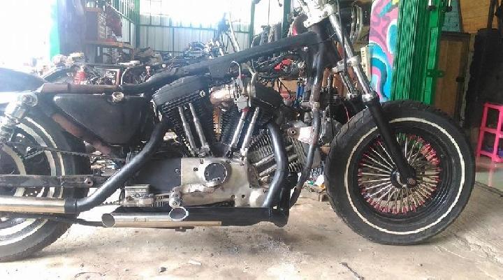 Semangat Putra Motor Modifikasi Mesin Jadi 2 Silinder, Harganya..
