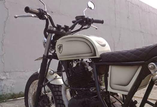 Modifikasi Motor Suzuki Thunder 250 Street Tracker Grovy V
