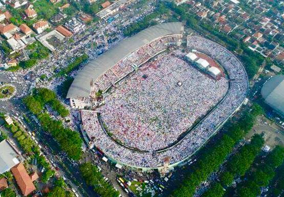 Stadion Gelora Delta Sidoarjo Dipenuhi Ribuan Jemaah Istighosah Kubro