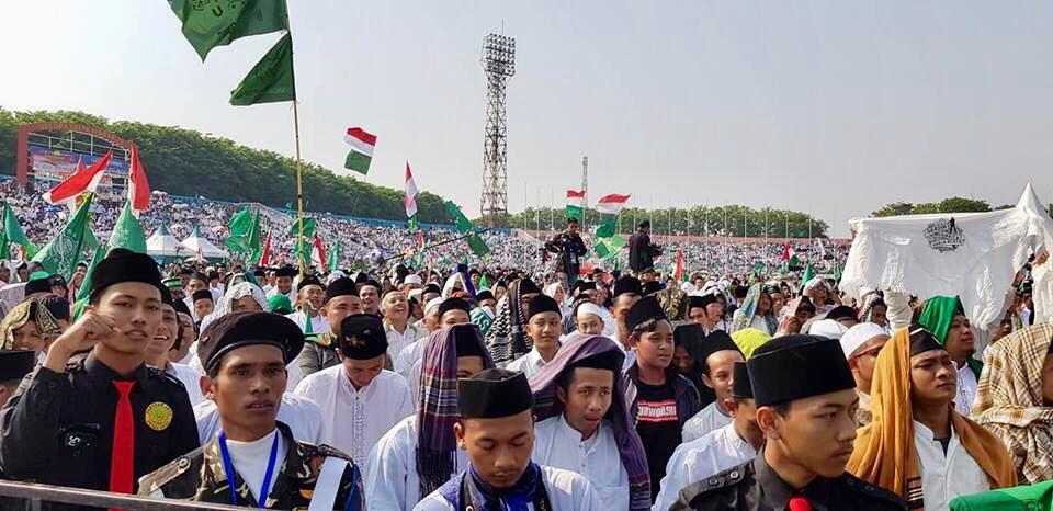 Stadion Gelora Delta Sidoarjo Dipenuhi Ribuan Jemaah Istighosah Kubro
