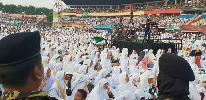 Stadion Gelora Delta Sidoarjo Dipenuhi Ribuan Jemaah Istighosah Kubro