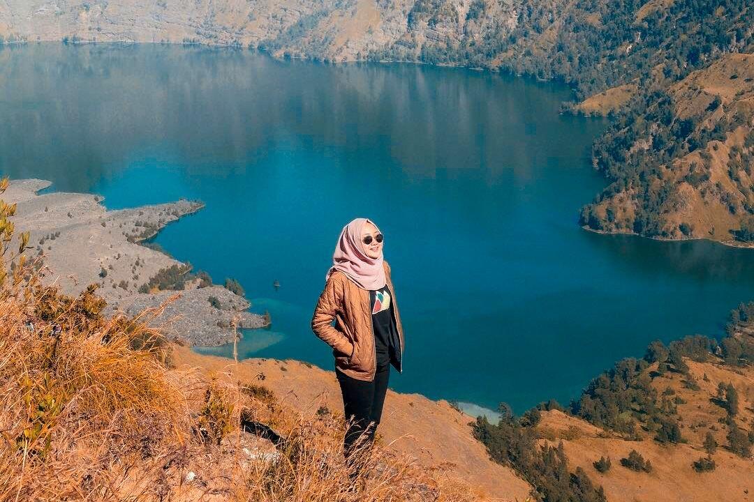5 Tips Memilih Sepatu Hiking yang Bisa Digunakan Juga untuk Bergaya