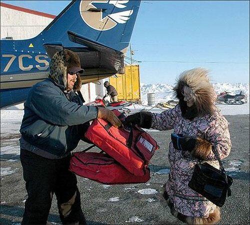 10 Hal Nyeleneh yang Cuma Bisa Kamu Temukan di Alaska, Unik Banget!