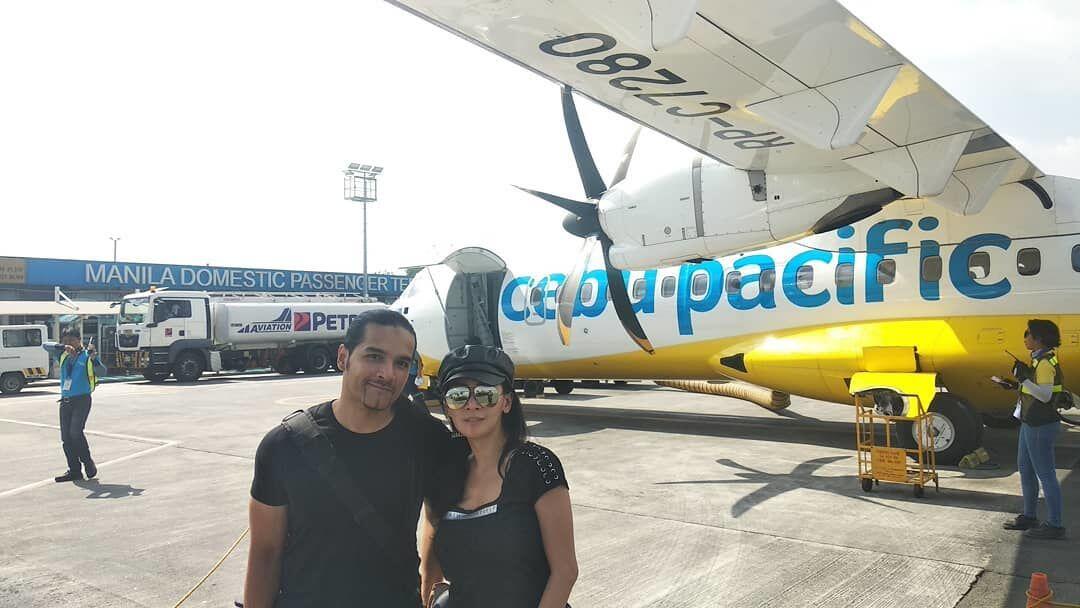 14 Tahun Bersama, Ini 10 Kemesraan Romy Rafael dan Istri
