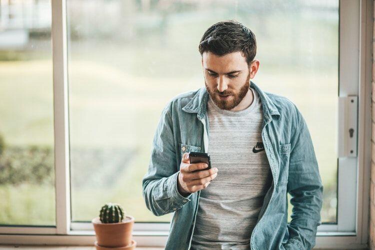 Jaga Kesehatan Mental, Lakukan 5 Hal Ini dalam Bermedia Sosial