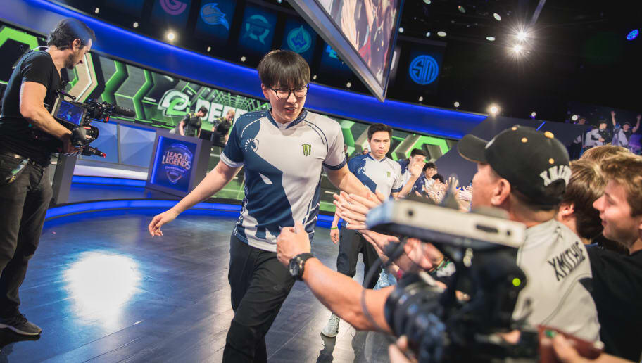 5 Atlet Pro League of Legends Dengan Follower Terbanyak di Dunia