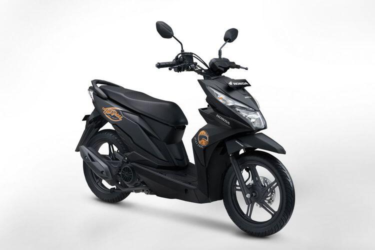 Biar Hype, Honda Keluarin BeAT Street Full Black Doff