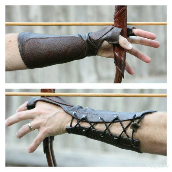 Gear Esensial Buat Olahraga Horseback Archery