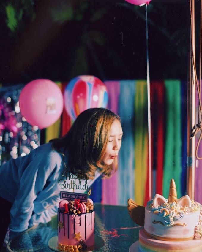 10 Momen Kejutan Ulang Tahun Beby Tsabina ke-16, Ada Bio One Lho!