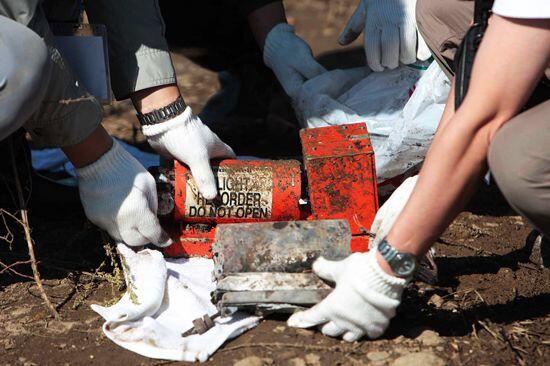 Cara Kerja Black Box, Kotak Kecil Perekam Cerita Lengkap Pesawat Jatuh