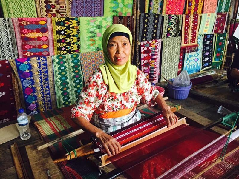 Keren! Ini 6 Kota Penghasil Tenun di Jawa Timur