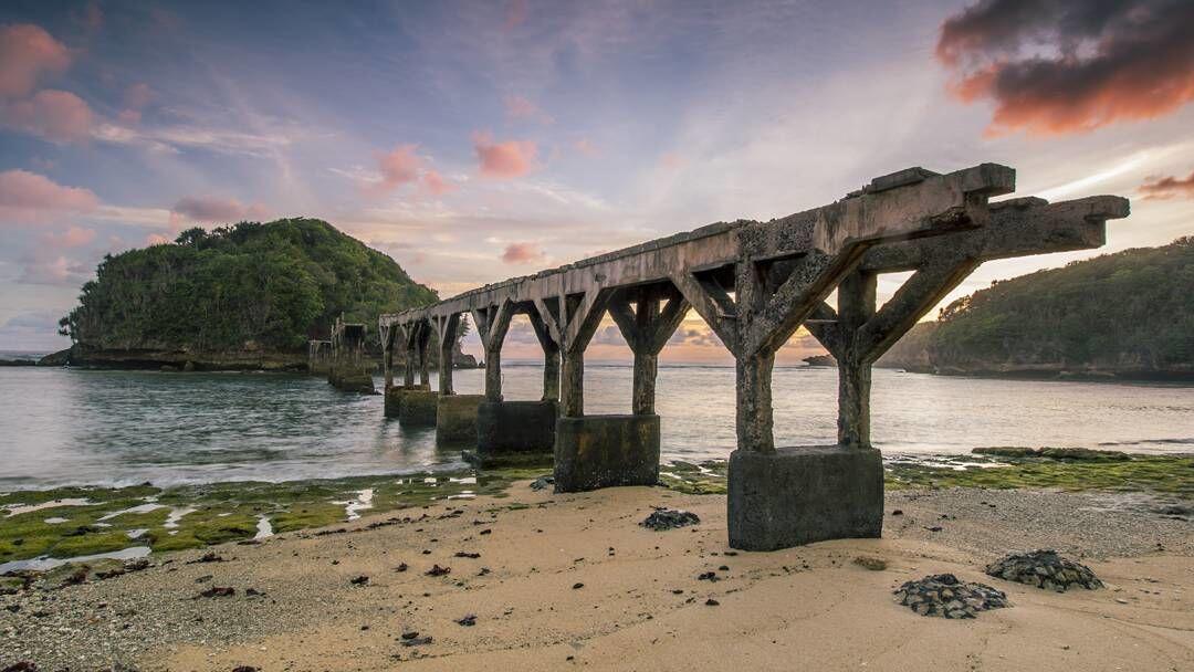 Cantik! Ini 10 Potret Keindahan Pantai Balekambang Malang