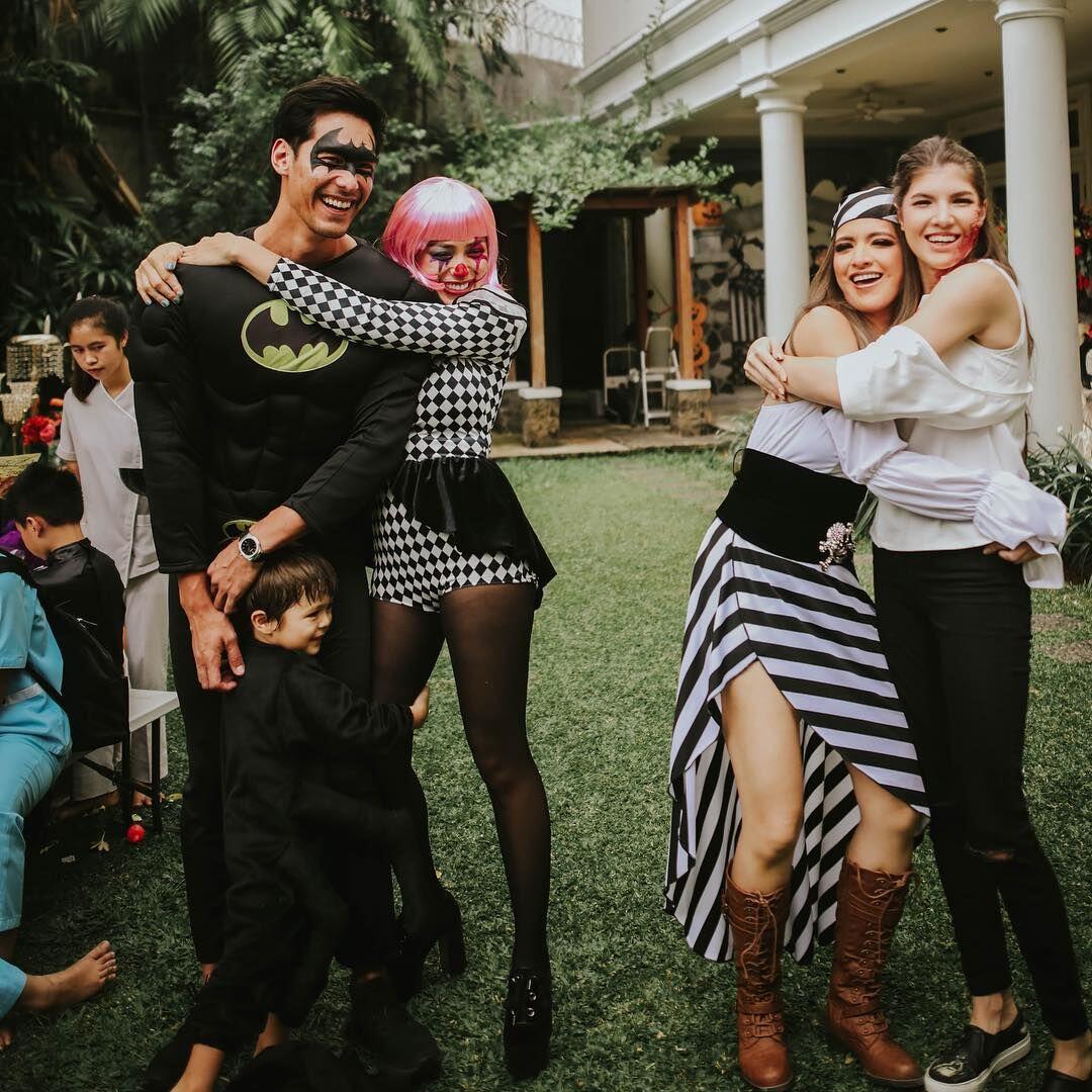 10 Potret Keseruan Pesta Halloween Girl Squad Nia Ramadhani