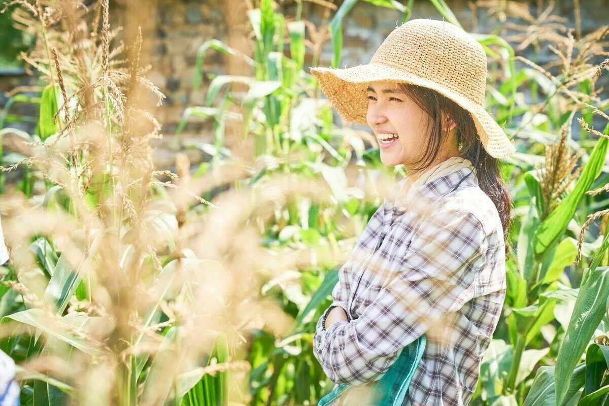 4 Zodiak yang Terkenal Friendly & Mudah Bergaul Sama Orang Lain