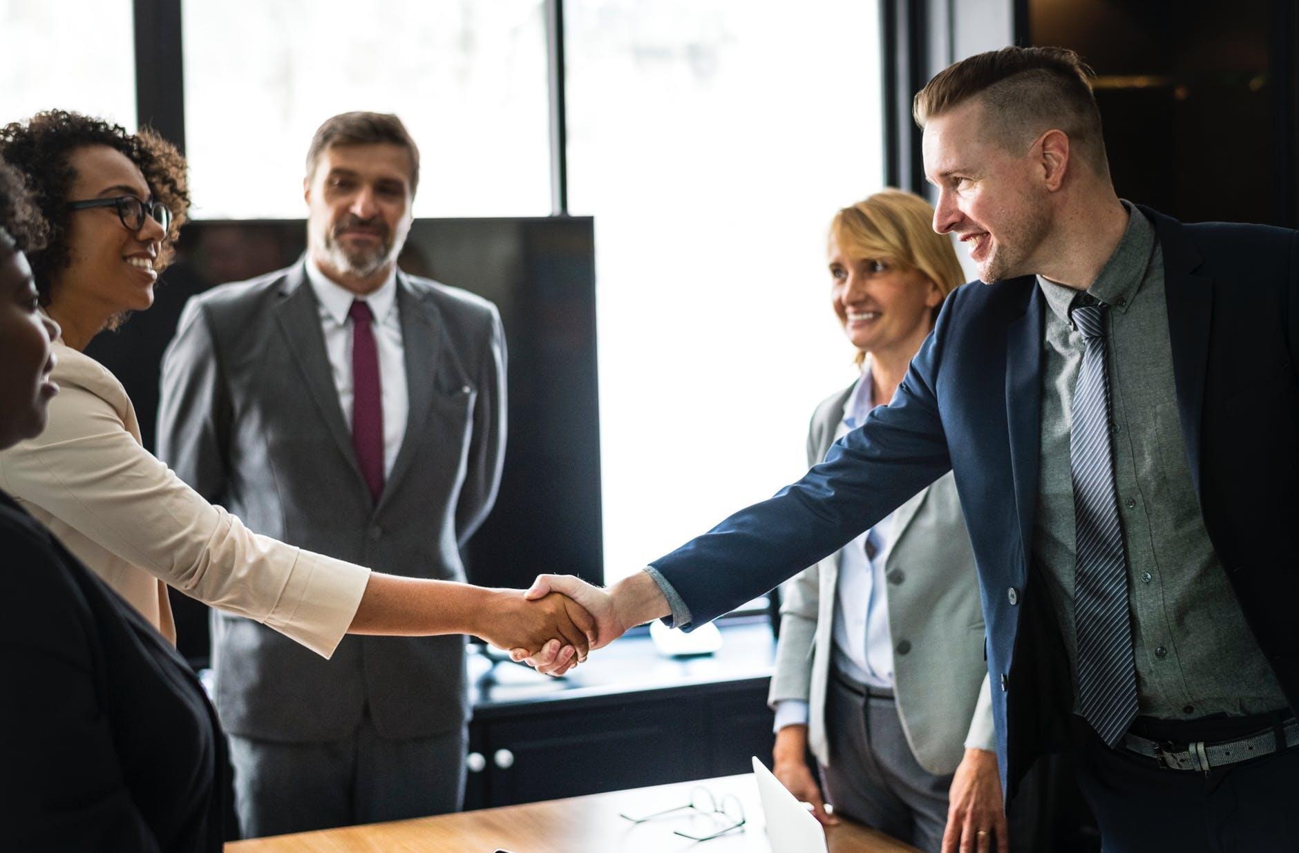 5 Tips Latihan Public Speaking Biar Pede Saat Melakukan Presentasi