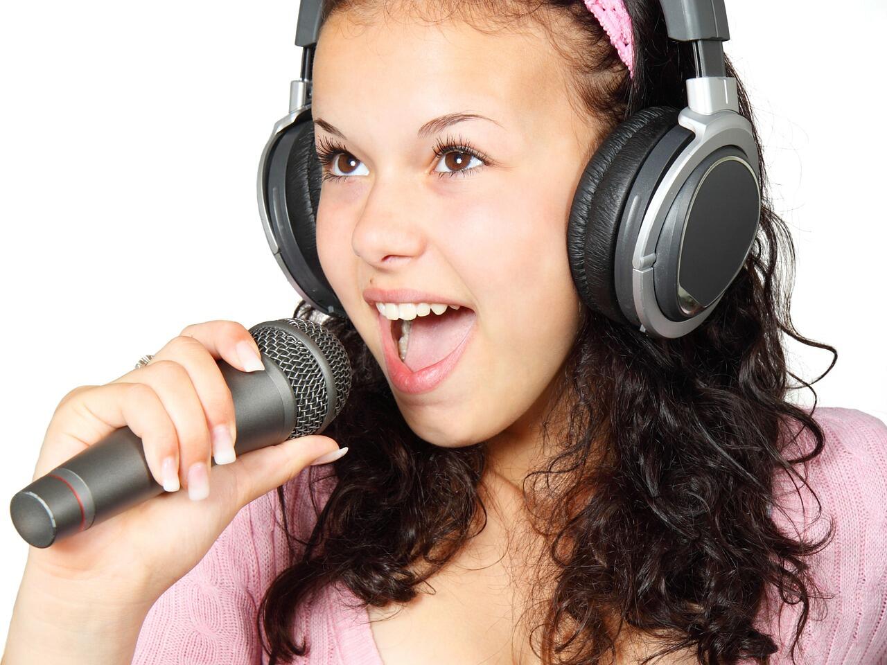 5 Tips Latihan Public Speaking Biar Pede Saat Melakukan Presentasi