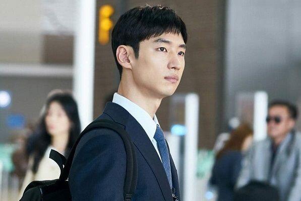 5 Alasan Kamu Tidak Perlu Ragu untuk Melakukan 'Self Talk'