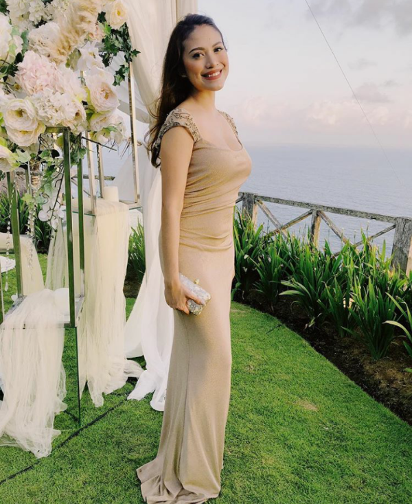 10 Potret Cynthia Riza, Istri Giring Ganesha yang Kayak Masih Gadis