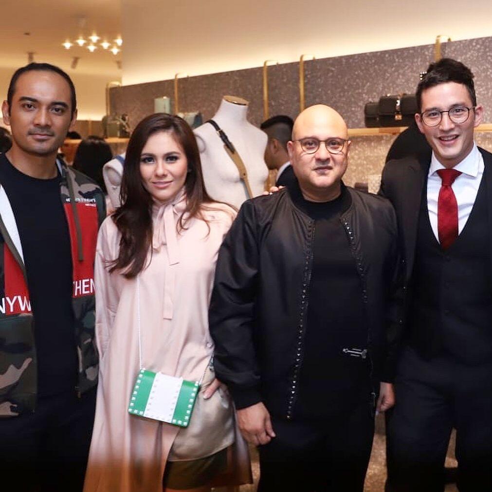 Populer Banget, 10 Kedekatan Irwan Mussry dengan Banyak Seleb