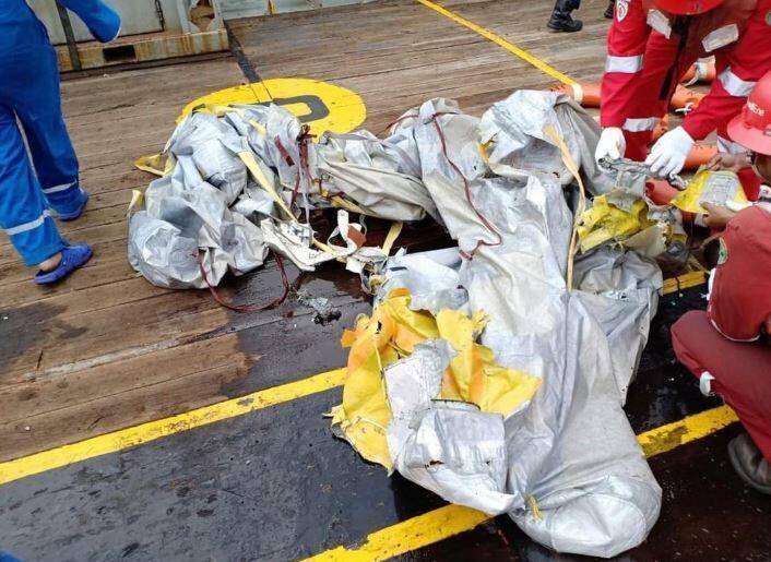 FOTO: Puing-puing Pesawat Lion Air JT 610 Ditemukan